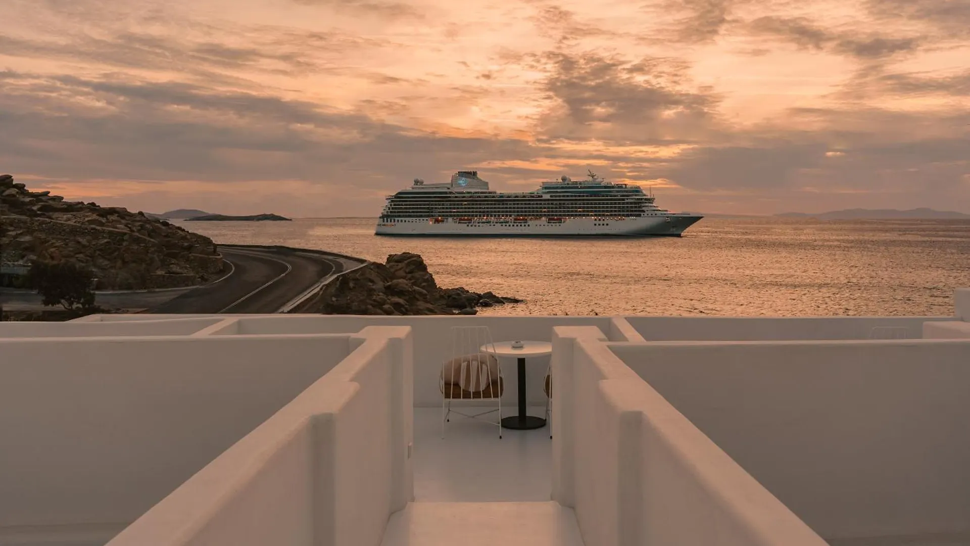 Croco Mykonos Hotel Tourlos